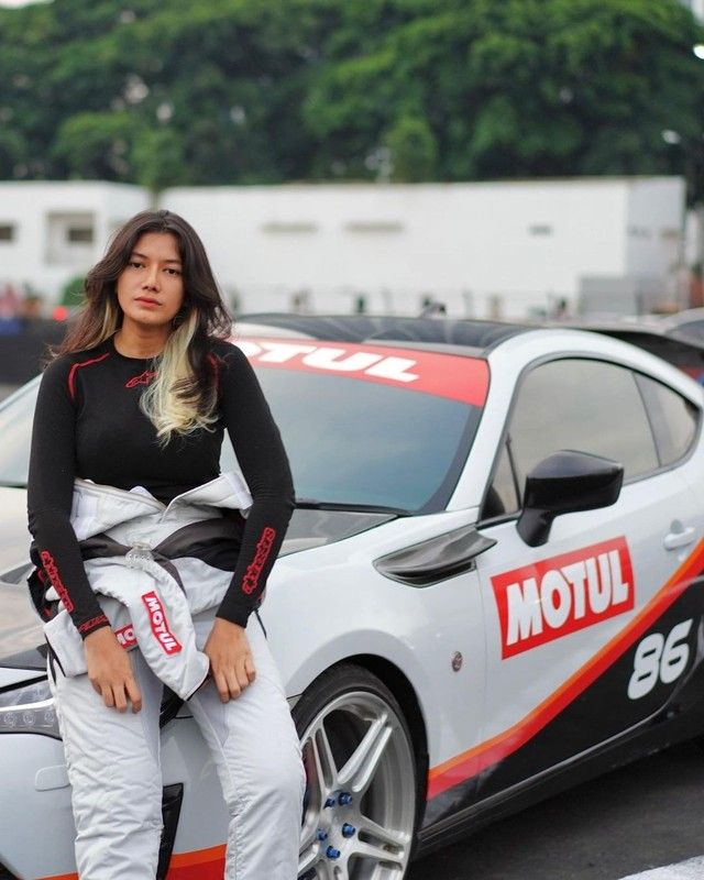 Revy Vamella Mengikuti Women Drift Challenge