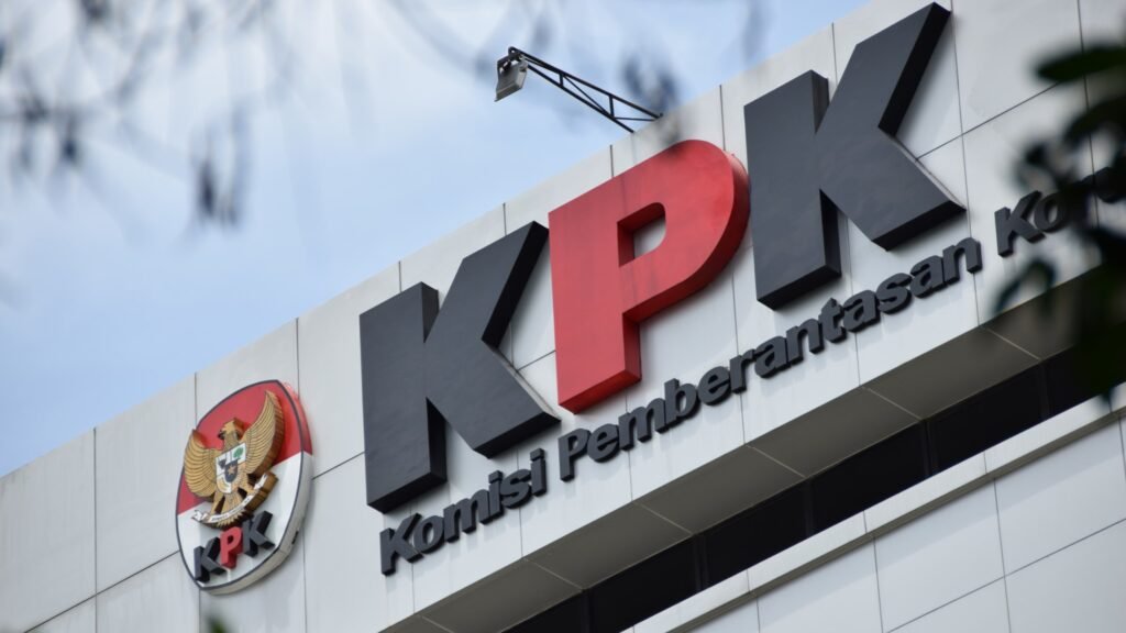 KPK tangkap pejabat